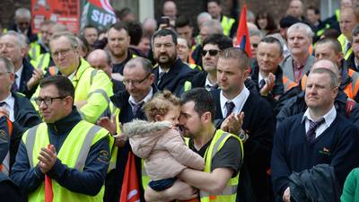 Bus Éireann workers promise ‘mother of all strikes’ against ‘the Blueshirts’