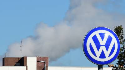 Volkswagen faces renewed pressure over emissions scandal