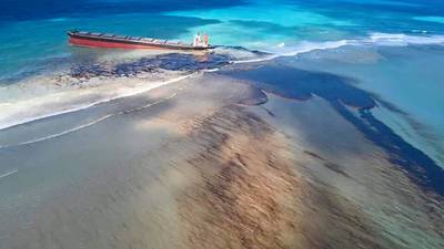 Mauritius faces environmental crisis as oil spills from grounded ship