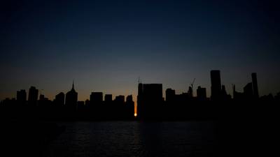 Big Apple goes dark as power outage strikes New York city