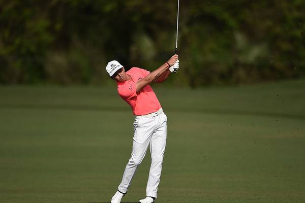 Rickie Fowler fires flawless 64 to set pace in Houston