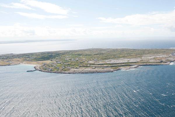Flights to Aran Islands to continue as agreement reached