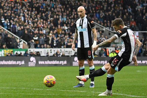 Kieran Trippier gives resurgent Newcastle a third-straight win