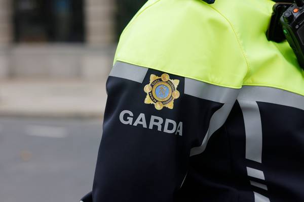 Man who punched garda in the head on Christmas Eve avoids prison