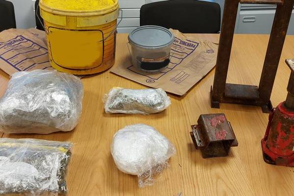 Man charged after cocaine and cannabis worth €90,000 seized in Ballinasloe