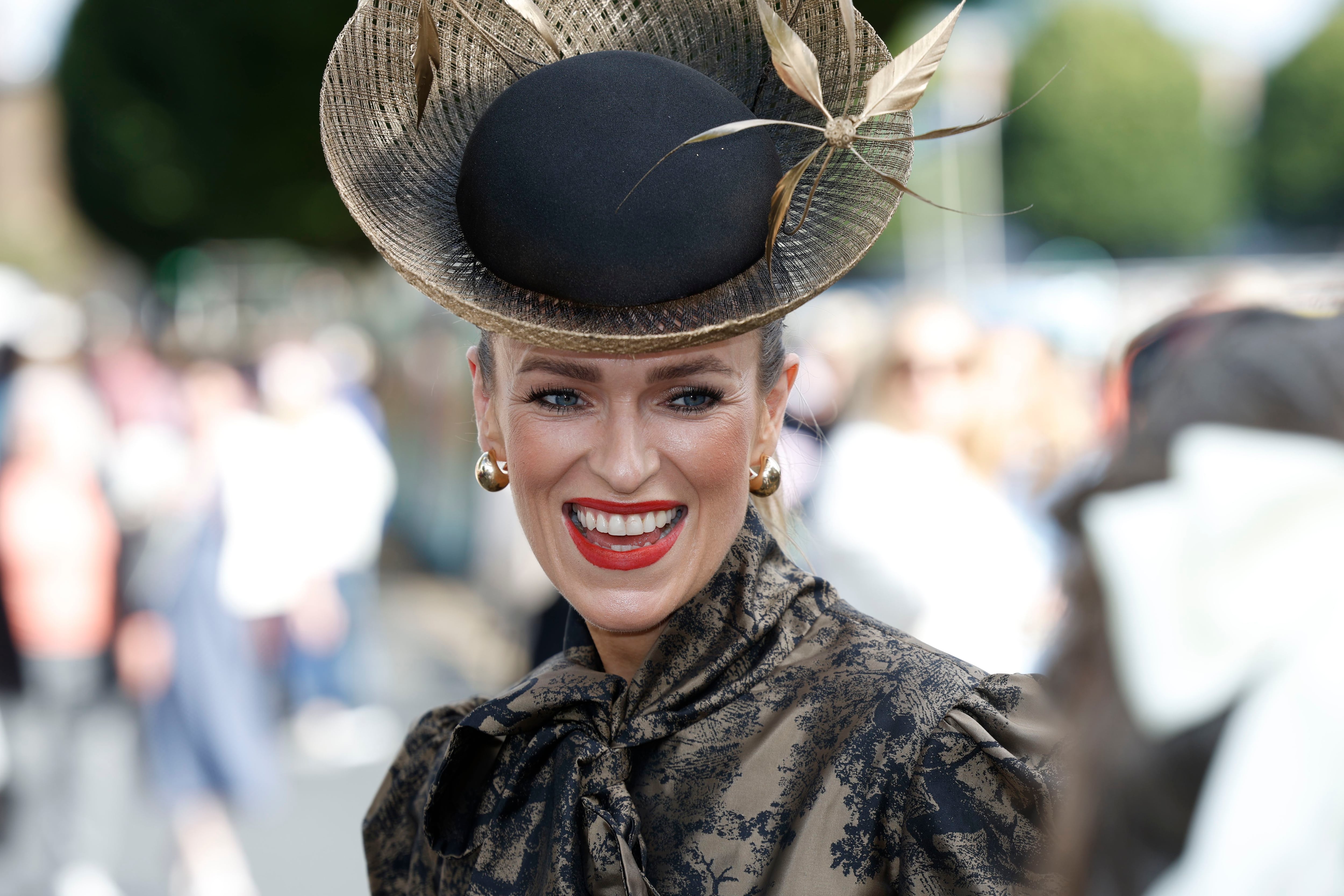 Ladies hats dublin on sale