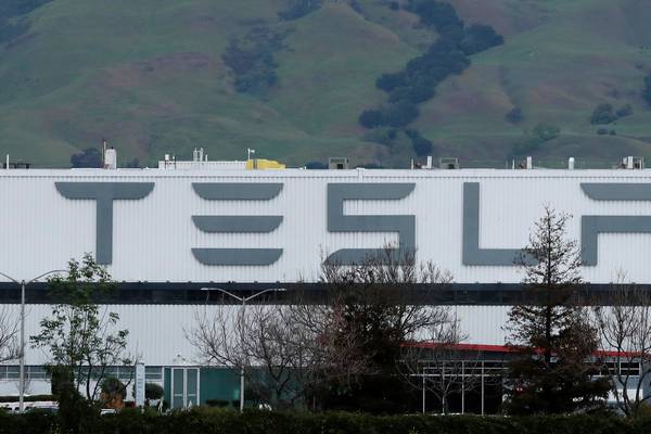 Elon Musk sues to reopen Tesla factory in California