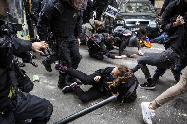 Angry scenes mar Spanish prime minister’s Barcelona visit