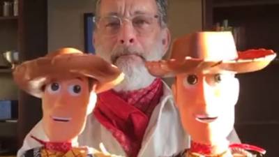 Tom Hanks shoots video for former conjoined Cork twins