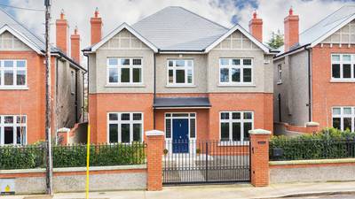Large modern four-bedroom house in Milltown
