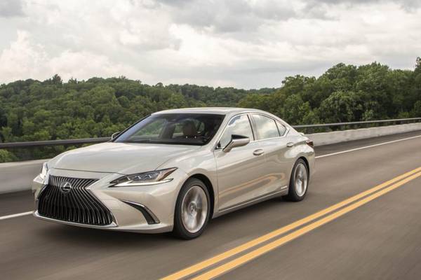 Lexus ES could be the car that tempts executives back to the brand