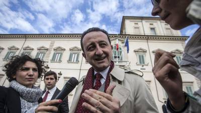 Italian president gives evidence  on alleged Mafia deal