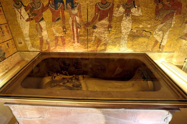 Tutankhamun’s chamber ‘has no hidden rooms’