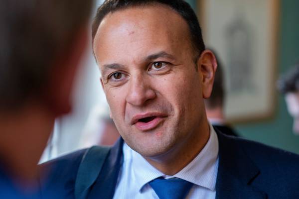 Varadkar expected to call election before Dáil reconvenes on Wednesday