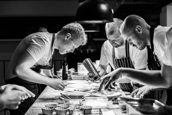Coronavirus: Michelin-starred chefs dish out meals for front-line workers