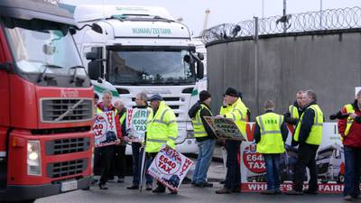 Lightning Dublin Port haulier blockade causes much  disruption