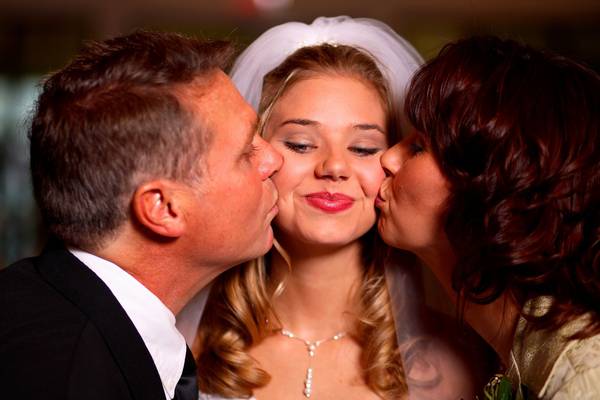 Avoiding rows with parents before wedding vows
