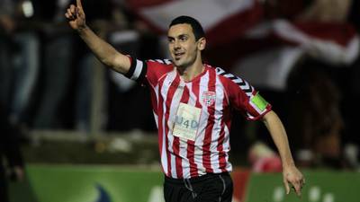 Tributes pour in following death of Mark Farren at 33