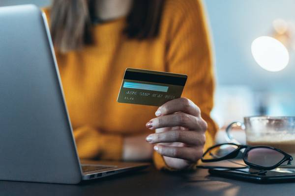Online spending surged 41% in 2021, PayPal study finds