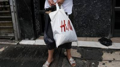 H&M results slammed by strong dollar, weak demand