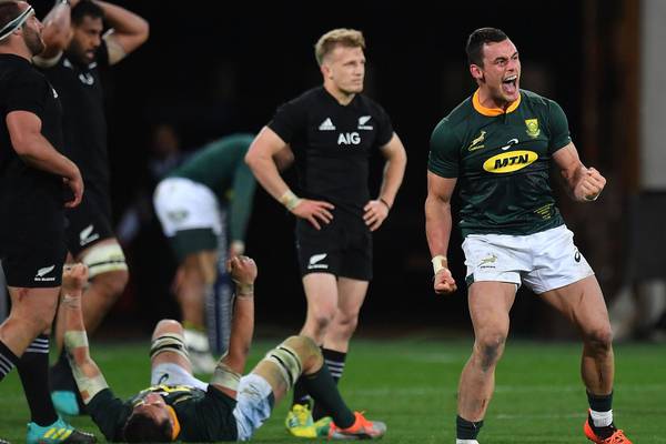 Heroic Springboks cling on to secure historic win over All Blacks