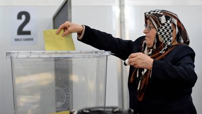 German Turkish community nervous before referendum