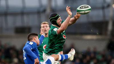 Farcical law ruins spectacle as Ireland run in nine tries against Italy
