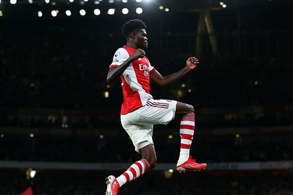 Three goal Arsenal swat aside Villa to extend unbeaten run to six