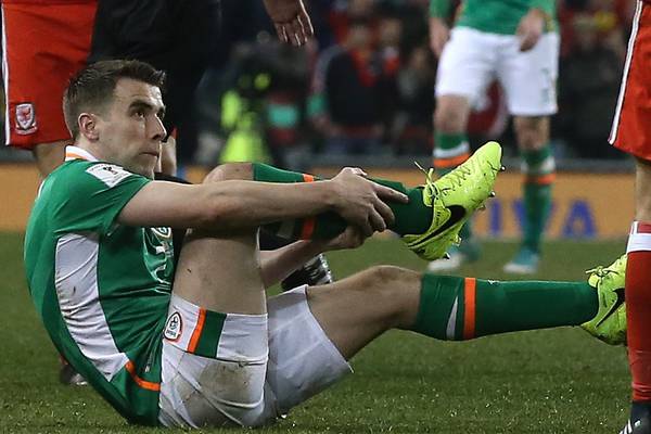 Everton show faith in Seamus Coleman with five year deal