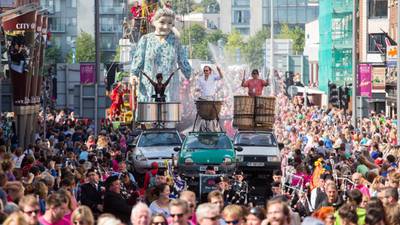 Limerick turns out for  giant of a woman