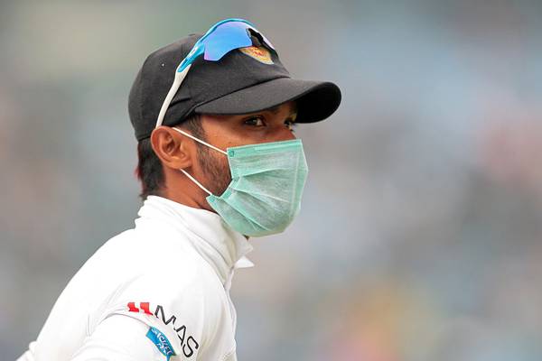 Delhi smog causes cricket players to vomit on field