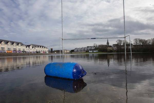Shannon floods: Locals divided on how to tackle crisis