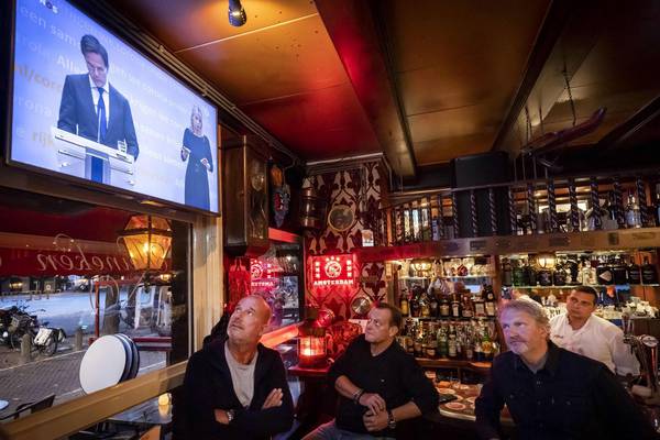 Coronavirus: Netherlands closes restaurants and bars in new partial lockdown
