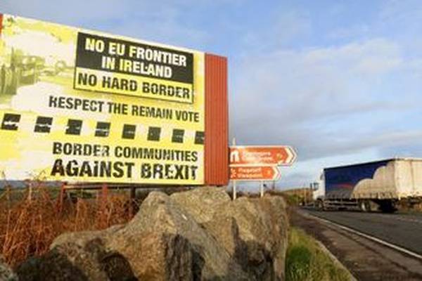 Brexit: soft border with North is not possible, UK report finds