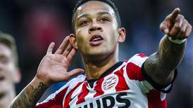 Manchester United pip Liverpool to sign Memphis Depay