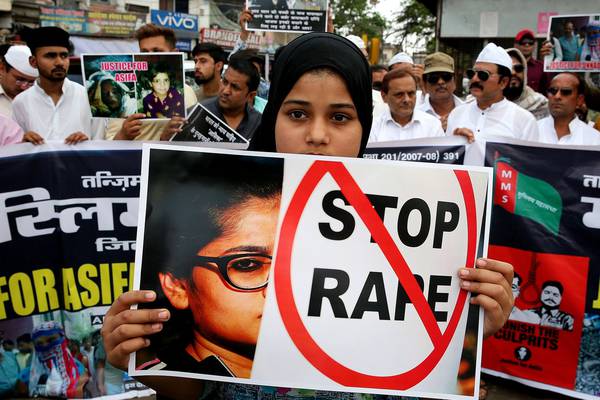 Anger in India over two rapes puts government in bind