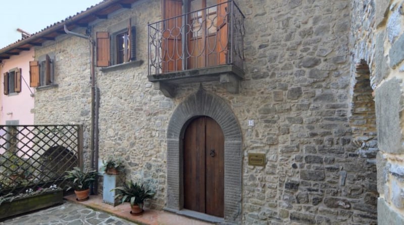 A super Tuscan village house just metres from a shop and bar