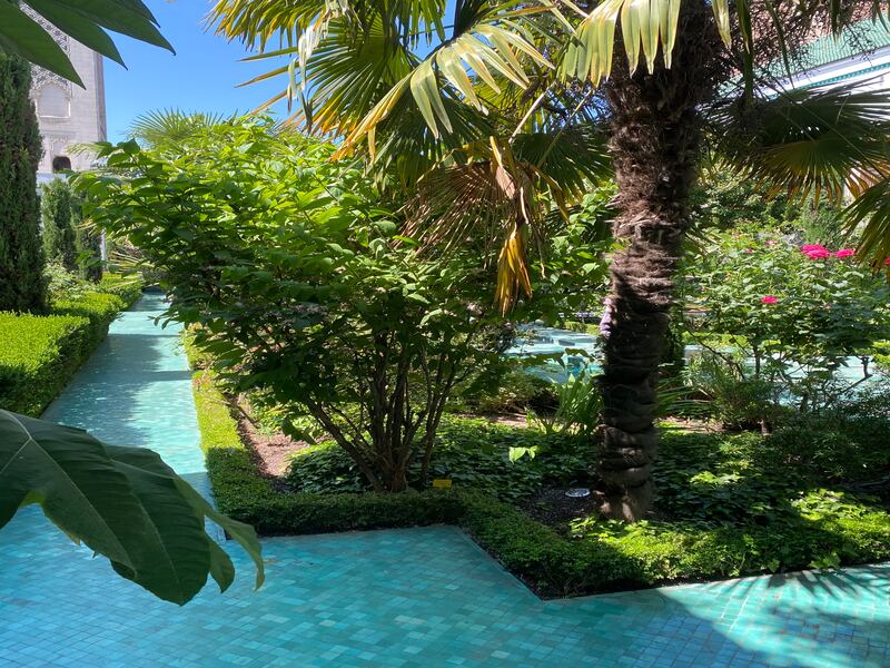 The garden of the Grande Mosquée in the heart of Paris