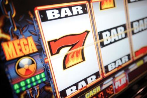 New maximum stake of €5 for gambling machines approved
