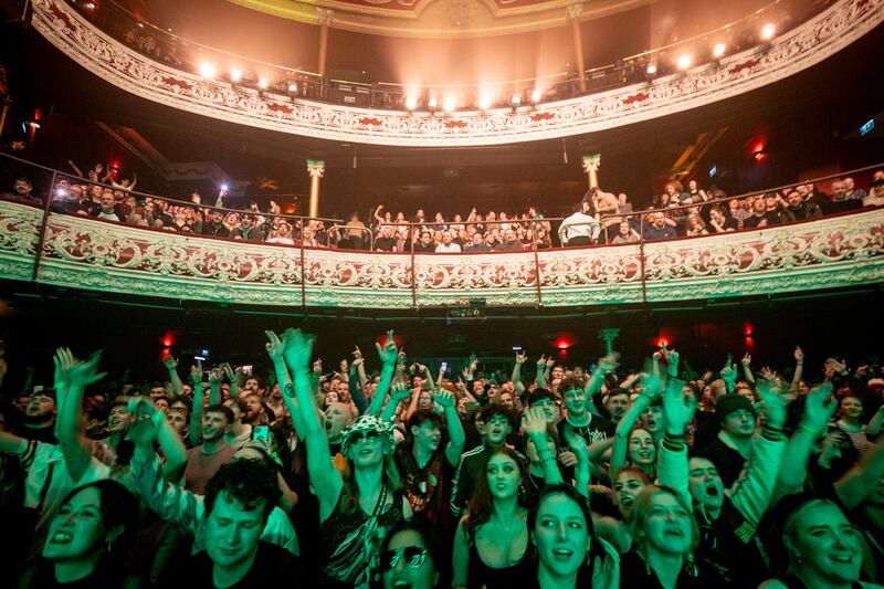 The crowd at the 3Olympia is leaping from the start. Photograph: Tom Honan