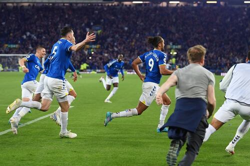 Everton safe after dramatic comeback against Crystal Palace
