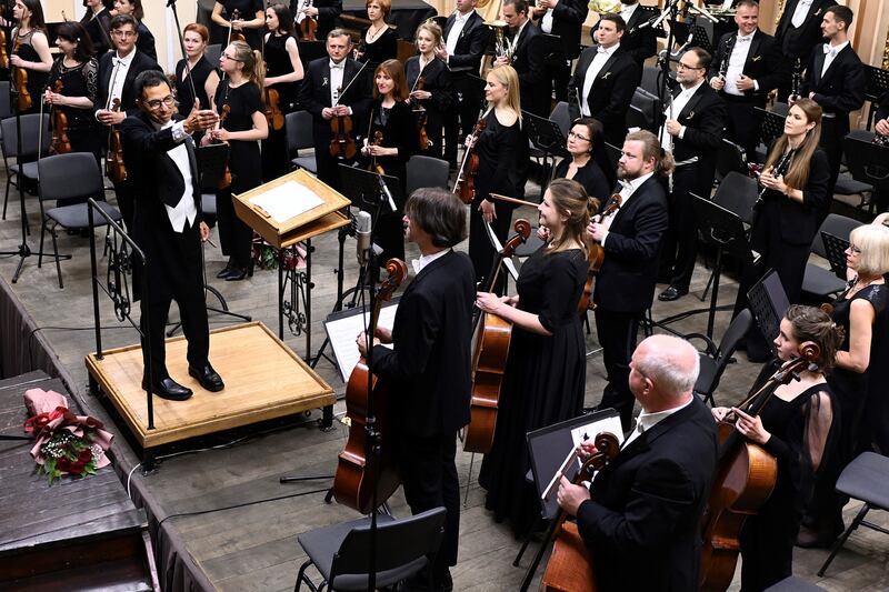 Lviv orchestra with Italian-American conductor Raffaele Ponti: The orchestra strikes up the opening bars of Finlandia, the great tone poem by Sibelius, written more than a century ago at a time of Russian cultural oppression. Photograph: Danylo Bedriy 