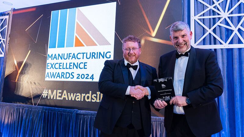 Joe O’Callaghan, programme director of UCC presents the best use of technology award to Shane Foxe, Harmac Medical Products