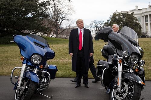 Trump backs boycott of Harley Davidson in tariff dispute