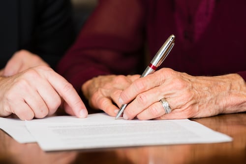 Are downloadable wills a wise way to save on legal fees?