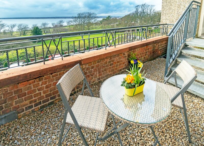 Terrace with sea views from the living room