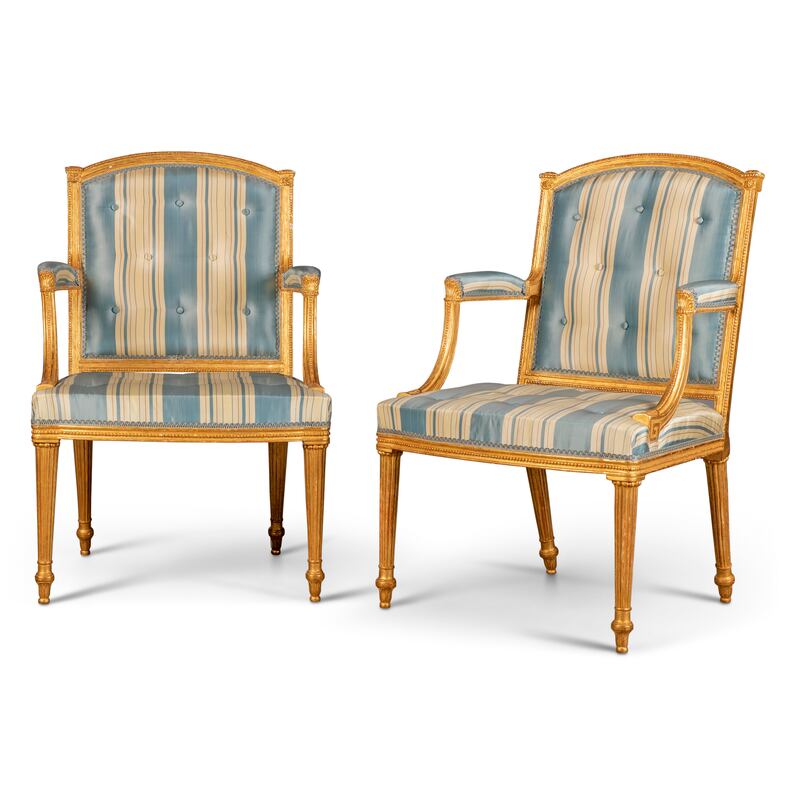 A pair of George III giltwood chairs from circa 1775 attributed to Thomas Chippendale Junior (£20,000–£30,000/€23,000–€34,000)