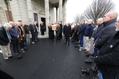 Funeral of former Irish Times picture editor told he ‘lived life to the fullest’