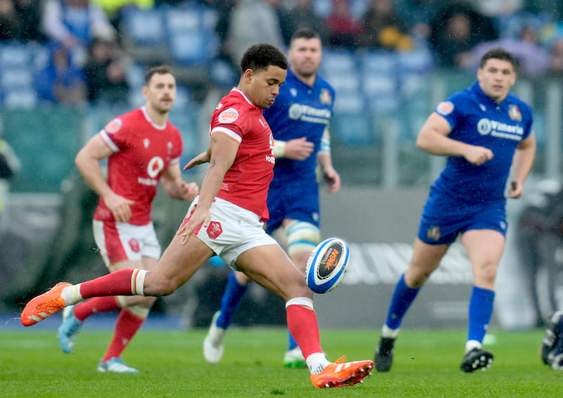 Wales need to find a way to get the talented Ben Thomas in more attacking positions. Photograph: Matteo Ciambelli/Inpho