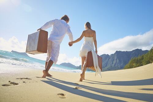 The dos and don’ts of booking a honeymoon